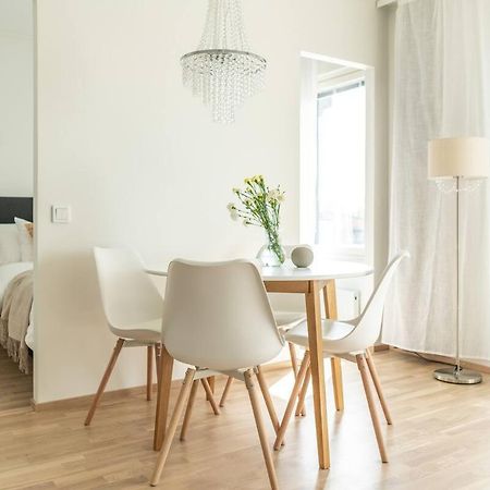 Cozy Apartment Right Next To Metro Station Espoo Ngoại thất bức ảnh